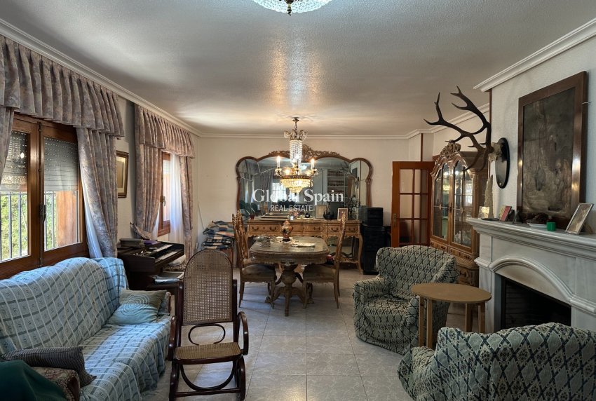 Revente - VILLA -
TORREVIEJA - Costa Blanca