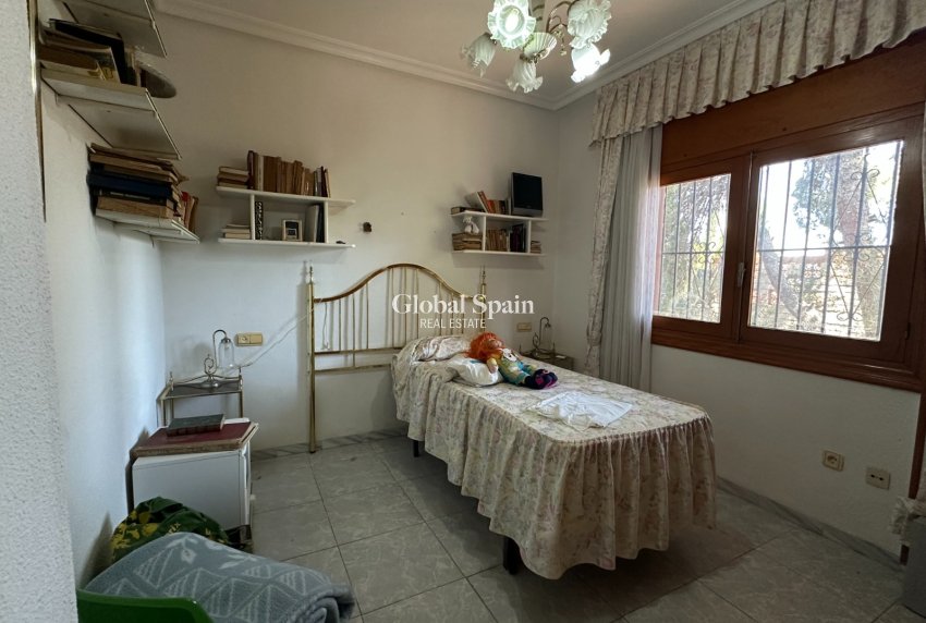 Revente - VILLA -
TORREVIEJA - Costa Blanca