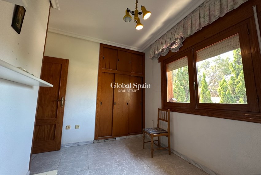Revente - VILLA -
TORREVIEJA - Costa Blanca