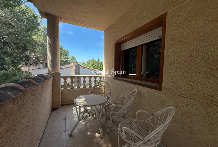 Revente - VILLA -
TORREVIEJA - Costa Blanca
