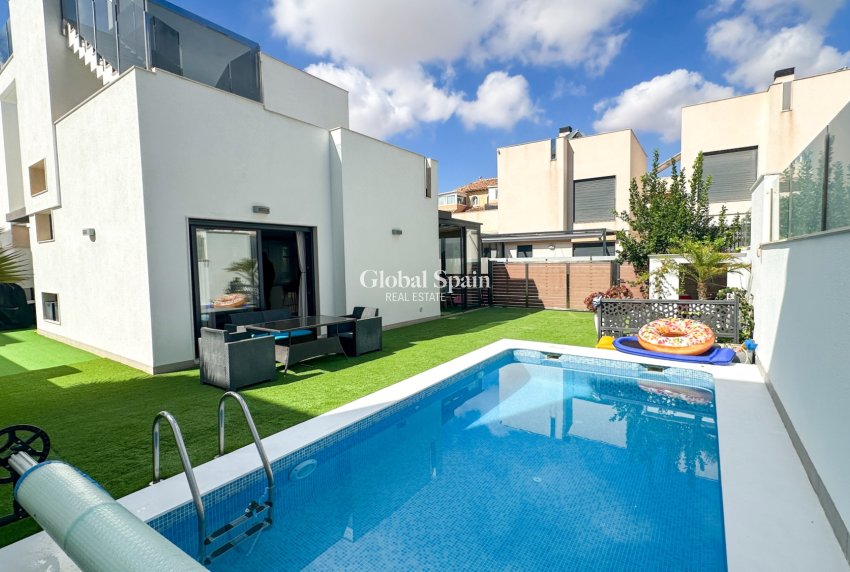Revente - VILLA -
TORREVIEJA - Costa Blanca