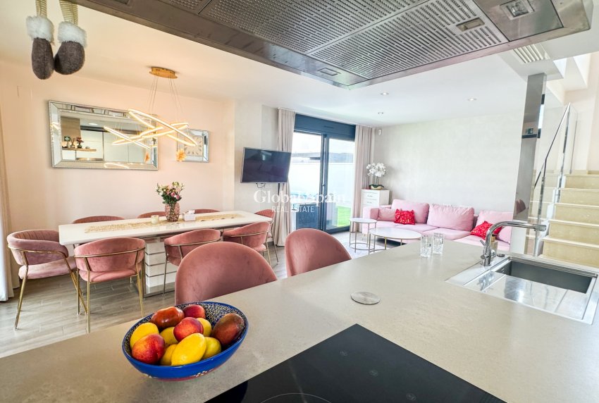 Revente - VILLA -
TORREVIEJA - Costa Blanca