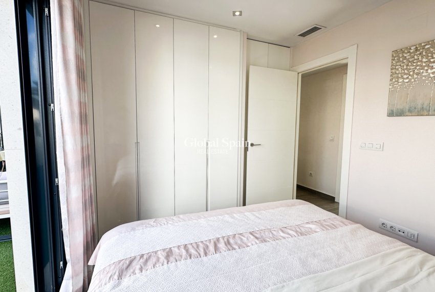 Revente - VILLA -
TORREVIEJA - Costa Blanca