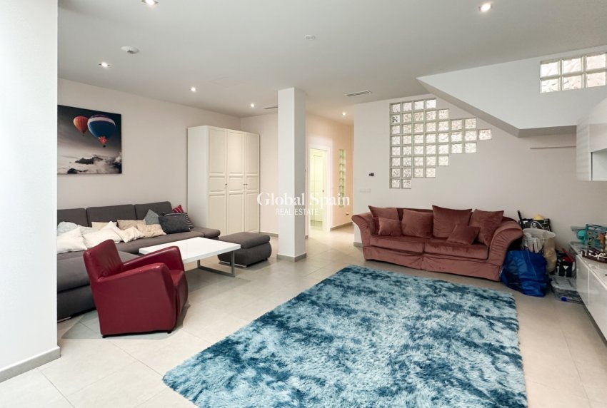 Revente - VILLA -
TORREVIEJA - Costa Blanca