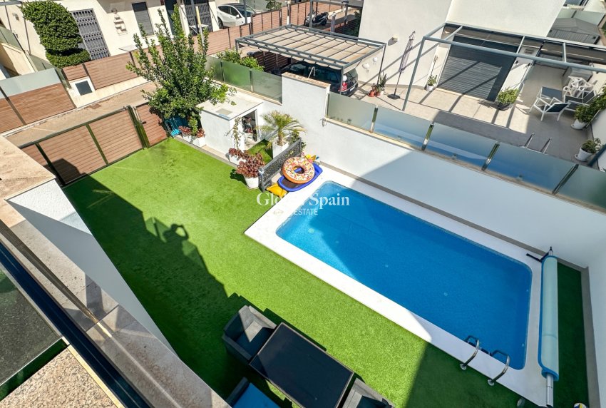 Revente - VILLA -
TORREVIEJA - Costa Blanca