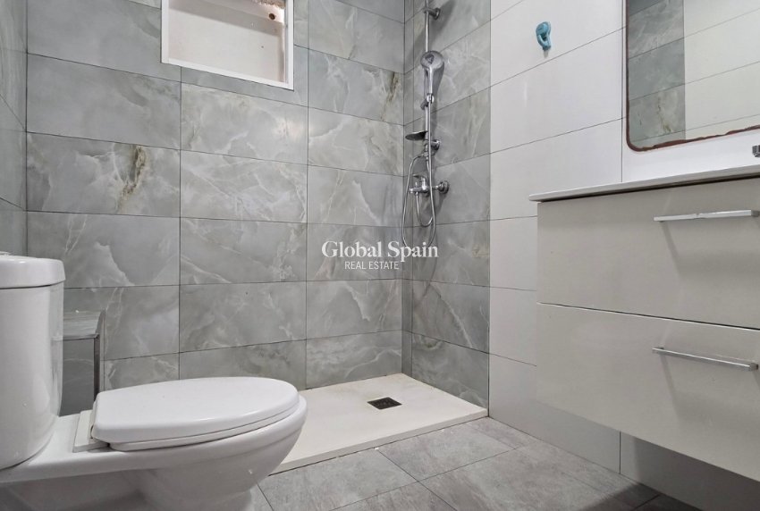 Revente - VILLA -
TORREVIEJA - El Chaparal