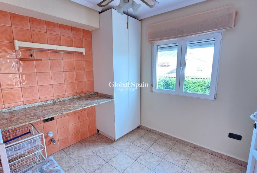 Revente - VILLA -
TORREVIEJA - El Chaparral