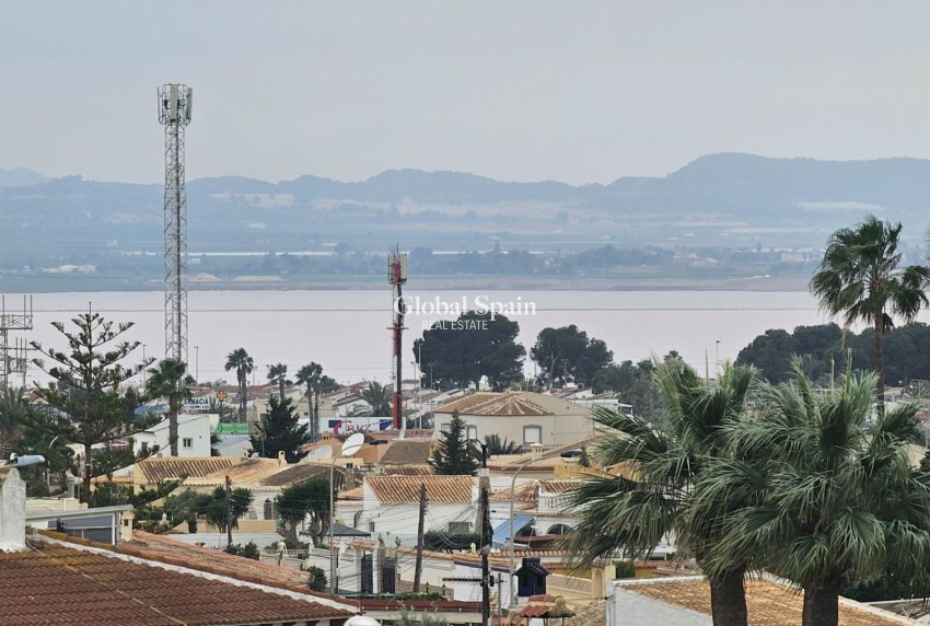 Revente - VILLA -
TORREVIEJA - El Chaparral