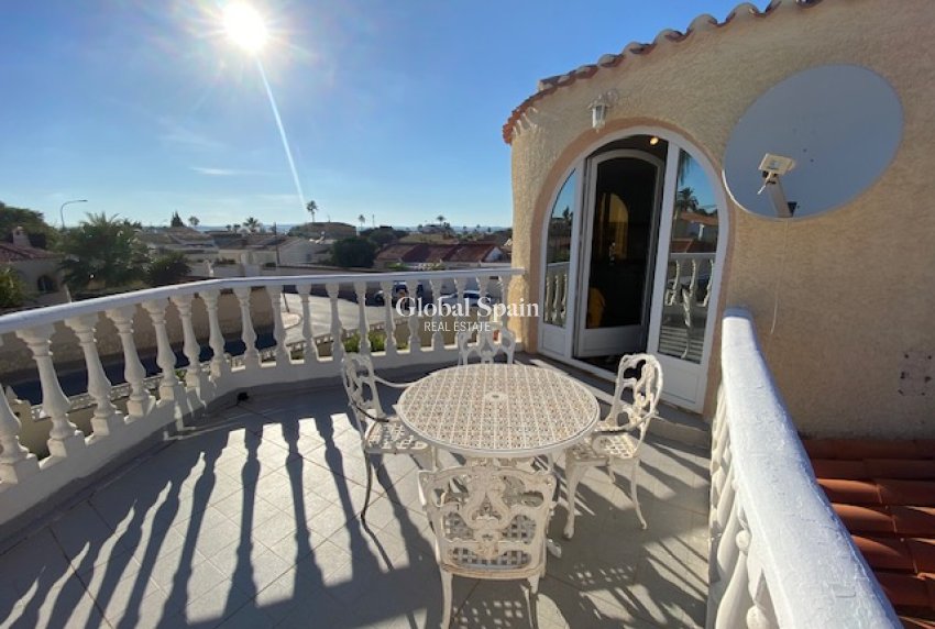 Revente - VILLA -
TORREVIEJA - El Chaparral