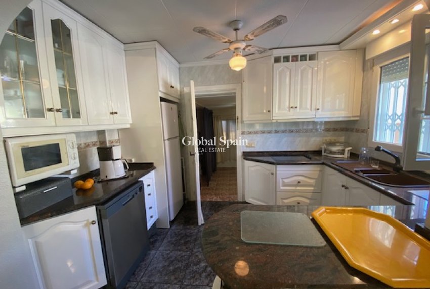 Revente - VILLA -
TORREVIEJA - El Chaparral