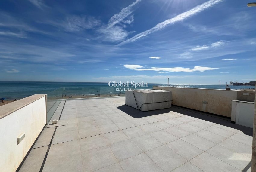 Revente - VILLA -
TORREVIEJA - La Mata