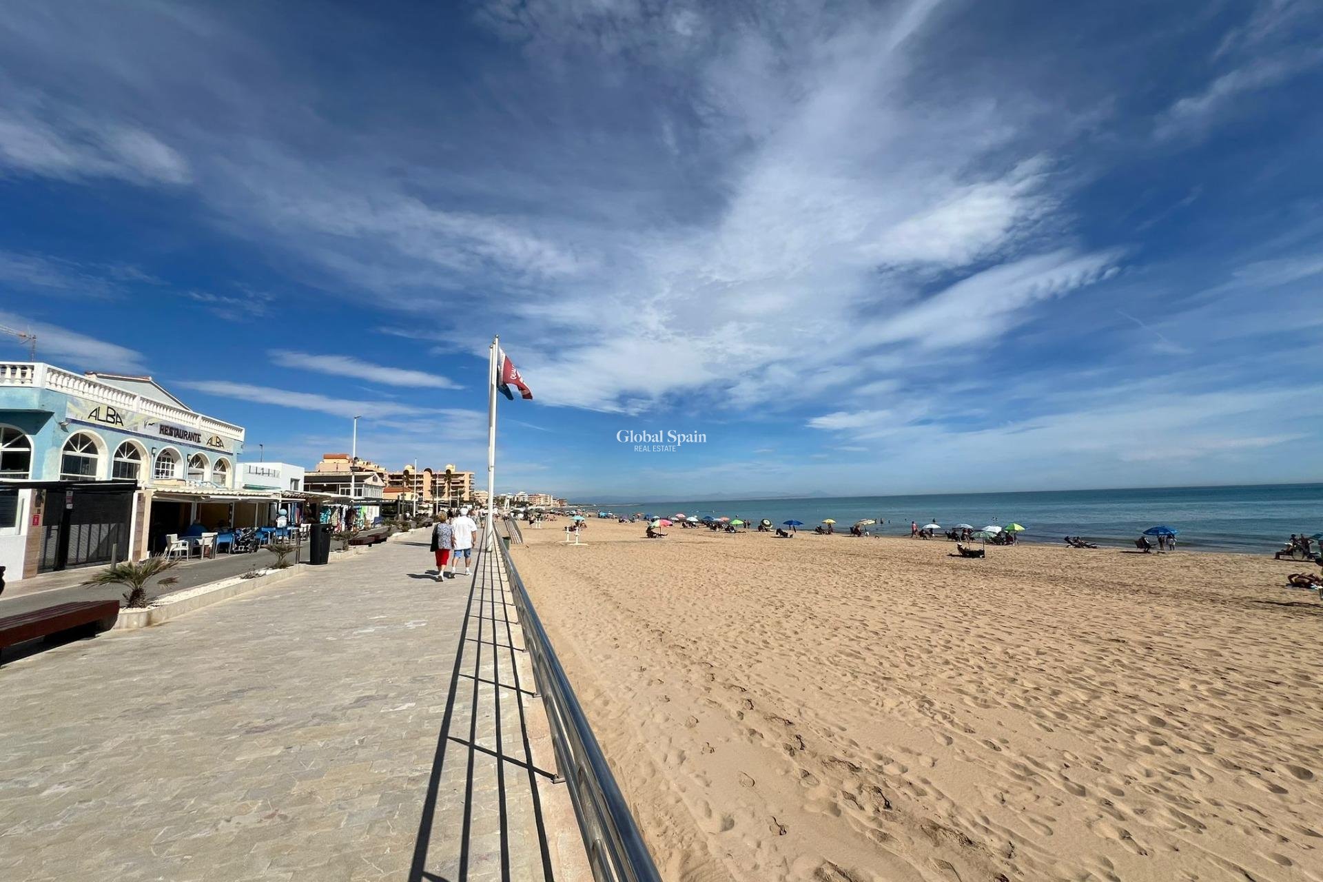 Revente - VILLA -
TORREVIEJA - La Mata
