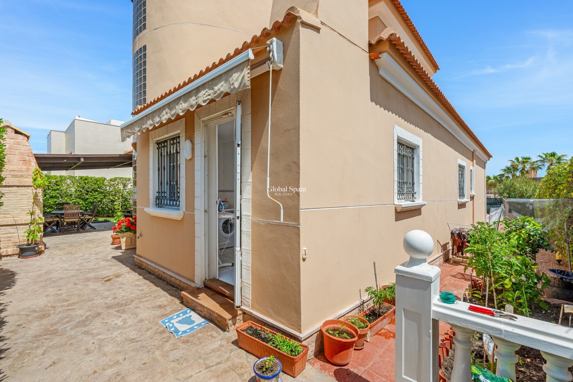 Revente - VILLA -
TORREVIEJA - La Mata