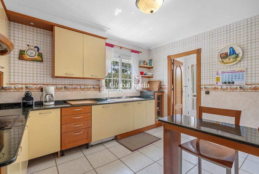 Revente - VILLA -
TORREVIEJA - La Mata