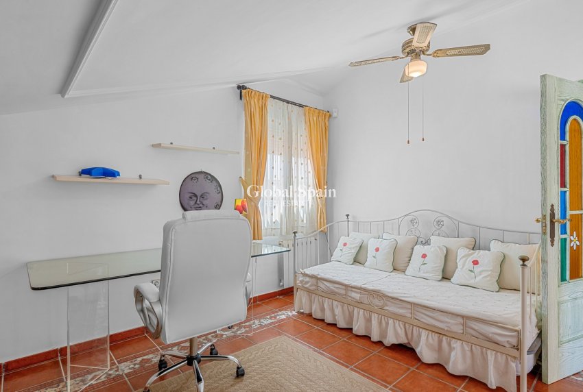 Revente - VILLA -
TORREVIEJA - La Mata