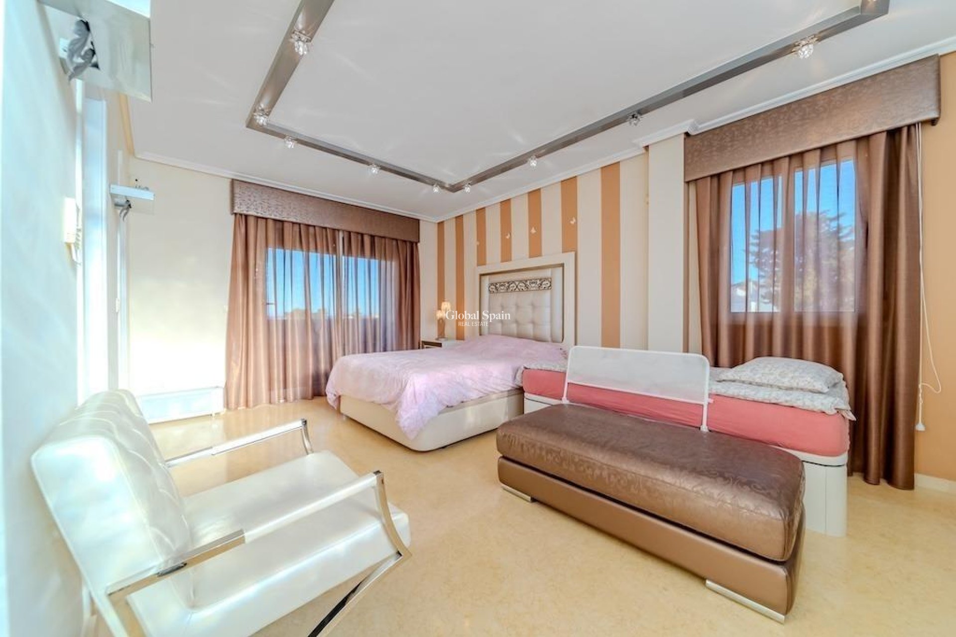 Revente - VILLA -
TORREVIEJA - La Mata