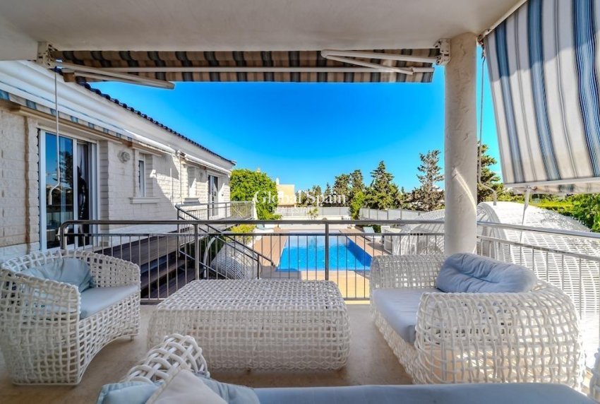 Revente - VILLA -
TORREVIEJA - La Mata