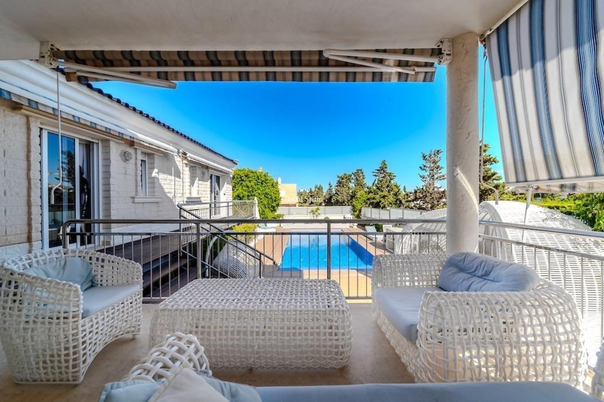 Revente - VILLA -
TORREVIEJA - La Mata
