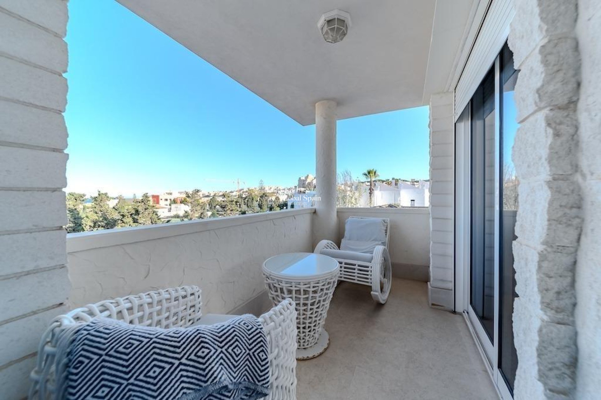 Revente - VILLA -
TORREVIEJA - La Mata