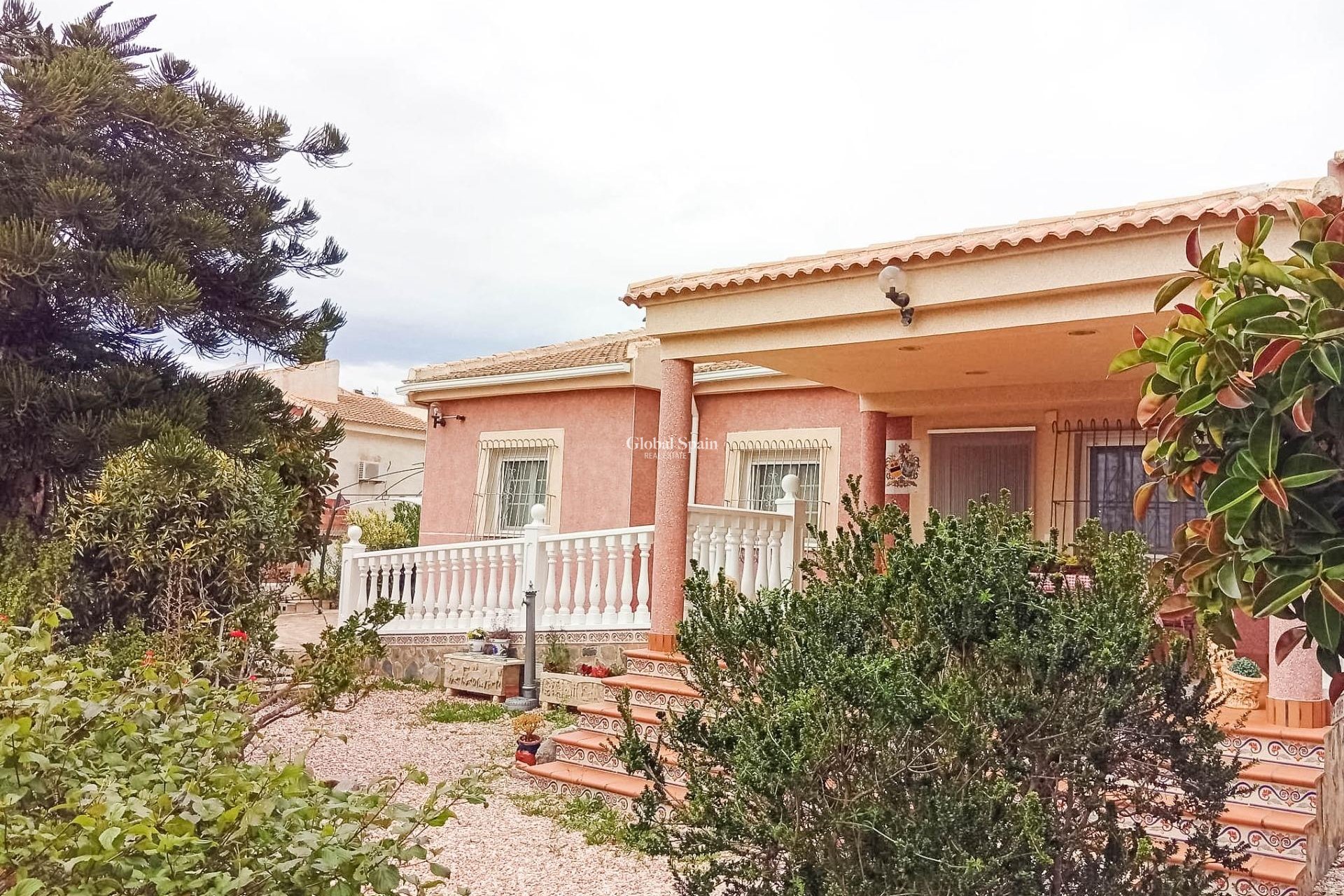 Revente - VILLA -
TORREVIEJA - La Siesta - El Salado - Torreta