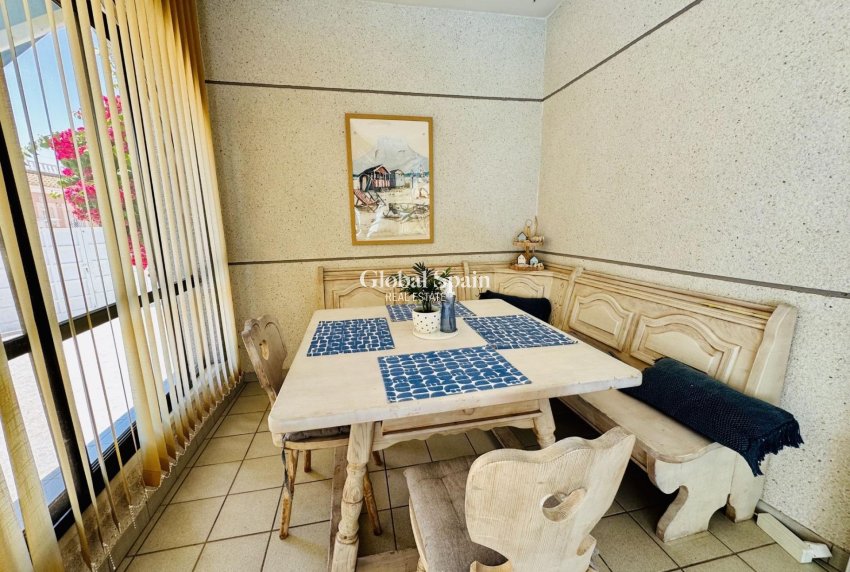 Revente - VILLA -
TORREVIEJA - La Siesta - El Salado - Torreta