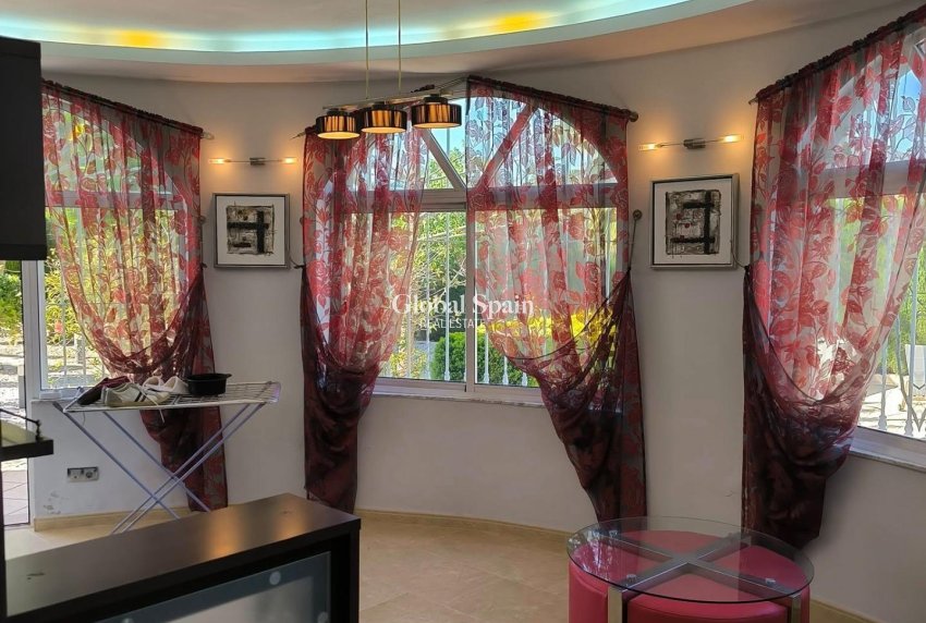 Revente - VILLA -
TORREVIEJA - La Siesta