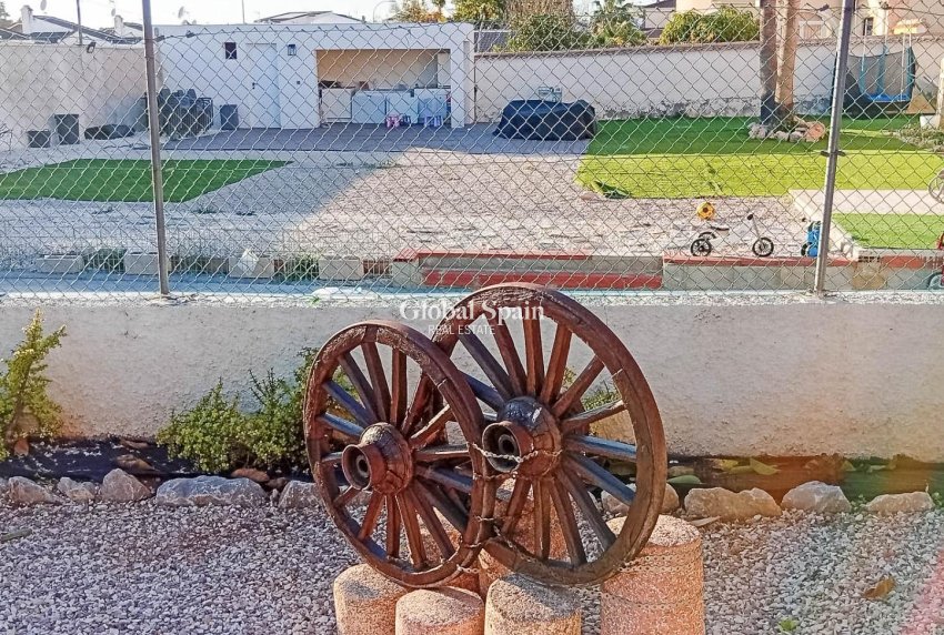 Revente - VILLA -
TORREVIEJA - La Siesta