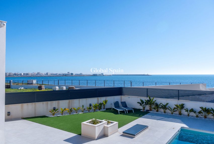Revente - VILLA -
TORREVIEJA - La Valeta
