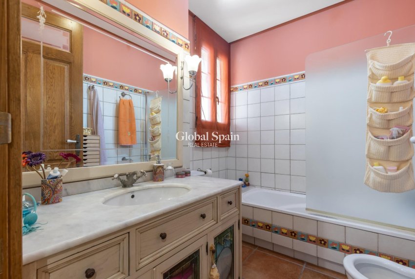 Revente - Villa -
TORREVIEJA - La Veleta