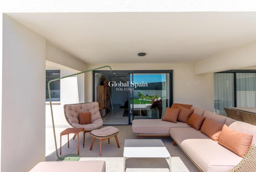 Revente - VILLA -
TORREVIEJA - La Veleta