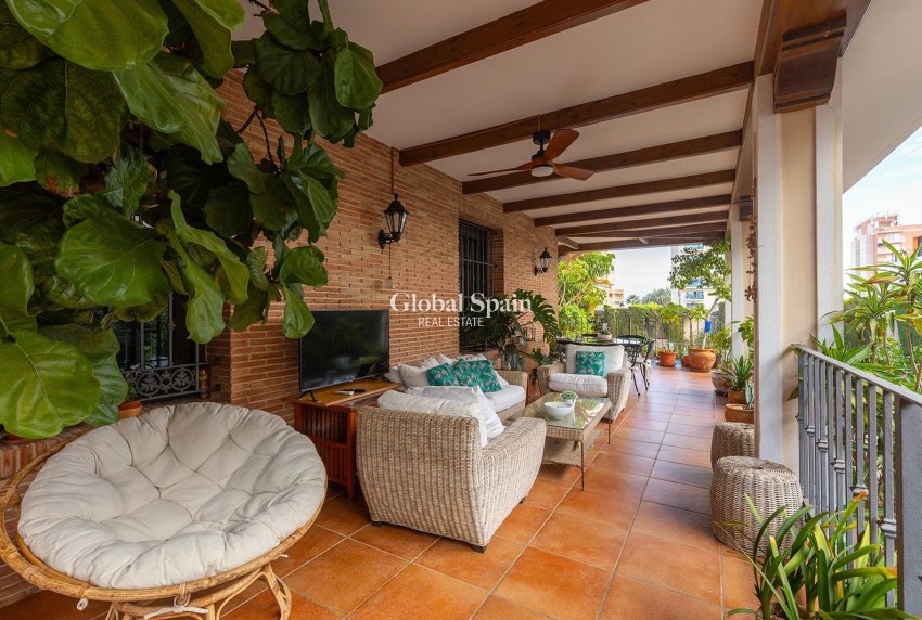 Revente - VILLA -
TORREVIEJA - La Veleta