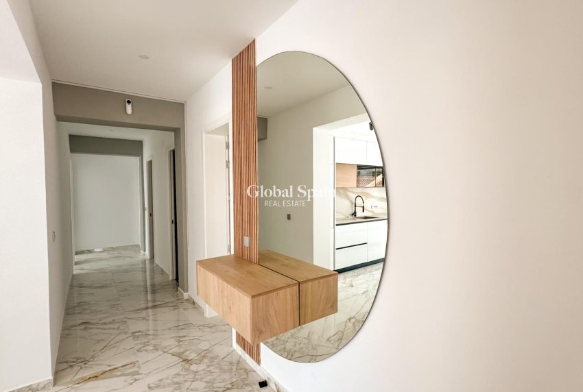 Revente - VILLA -
TORREVIEJA - LOS BALCONES - LOS ALTOS