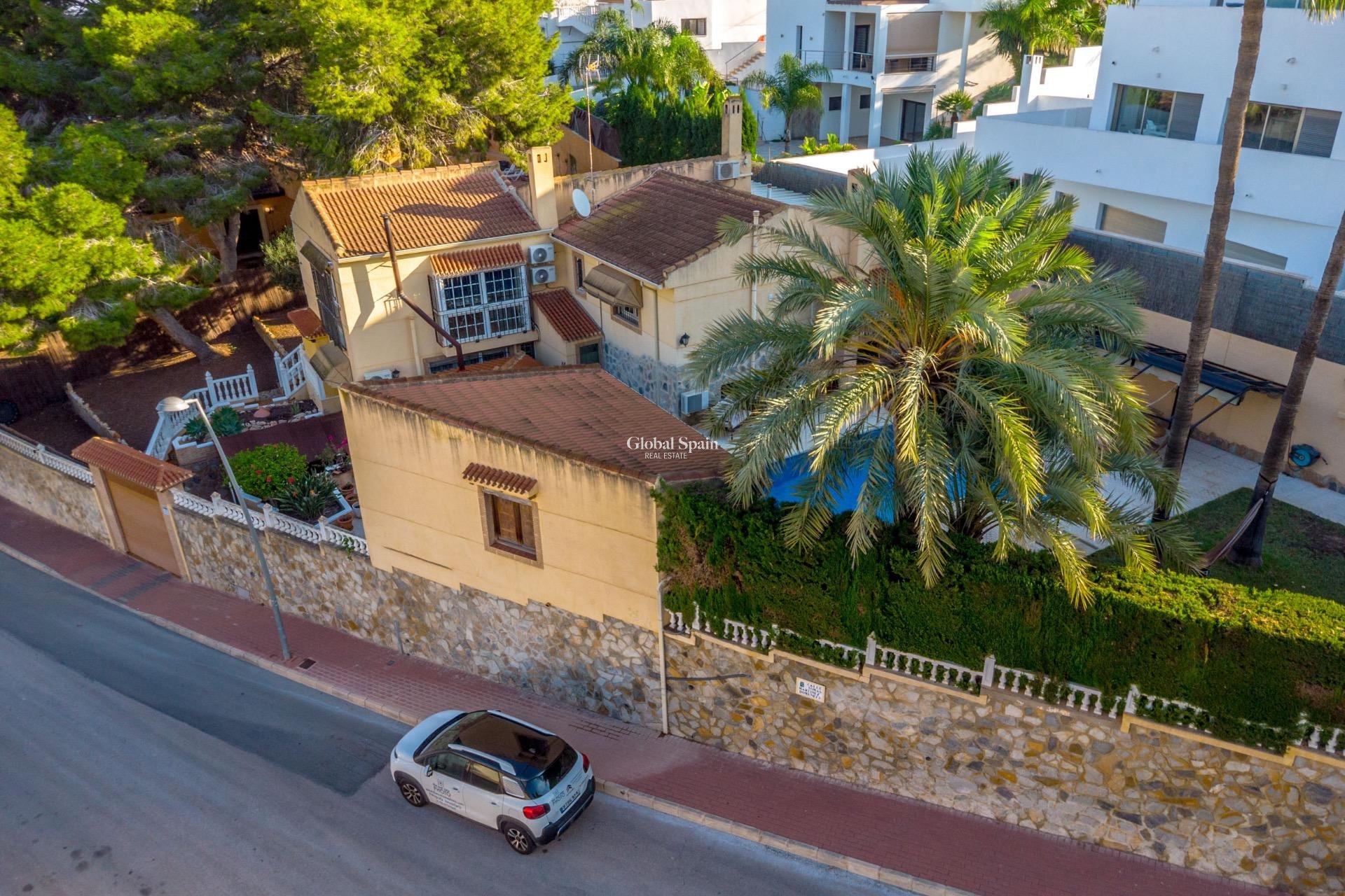 Revente - VILLA -
TORREVIEJA - LOS BALCONES - LOS ALTOS