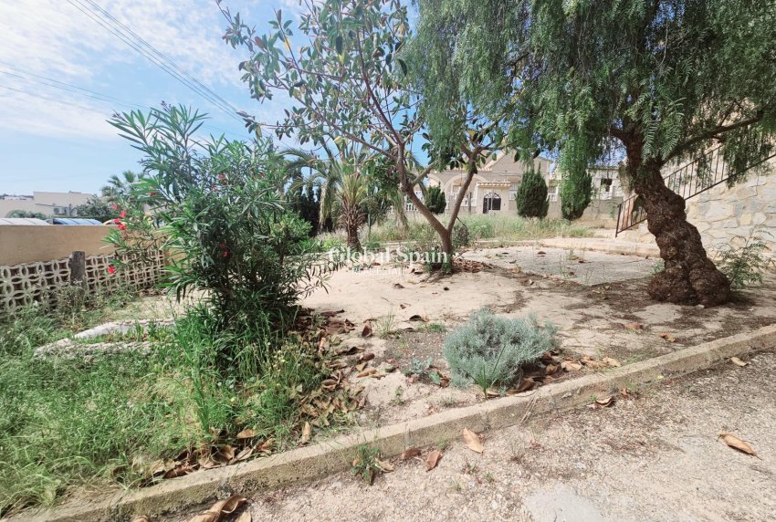 Revente - VILLA -
TORREVIEJA - LOS BALCONES - LOS ALTOS