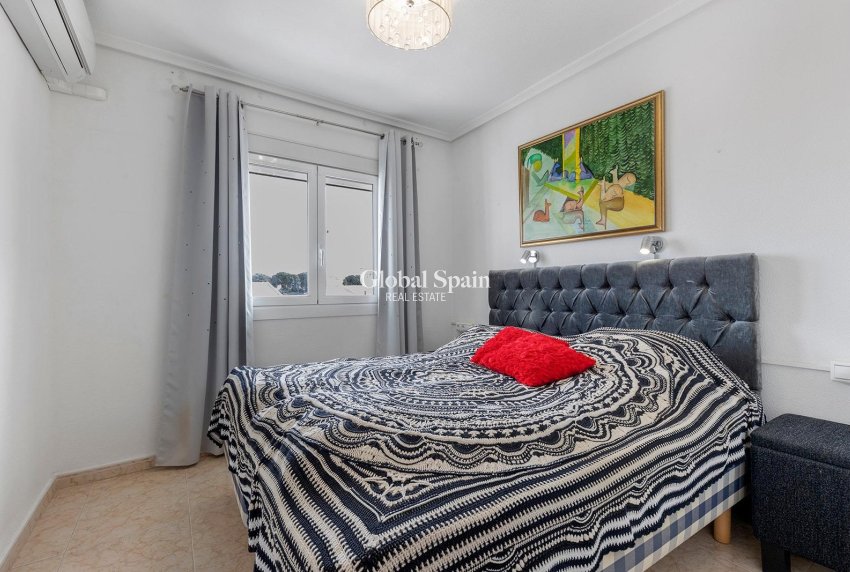 Revente - VILLA -
TORREVIEJA - LOS BALCONES - LOS ALTOS