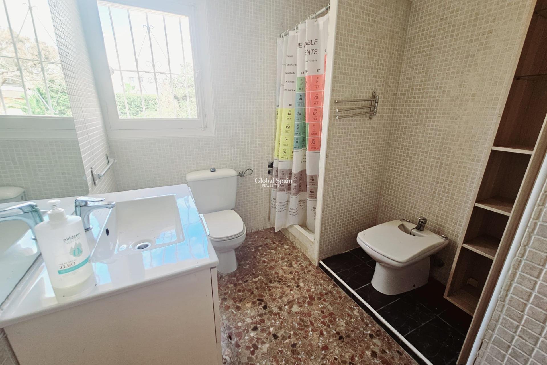 Revente - VILLA -
TORREVIEJA - LOS BALCONES - LOS ALTOS