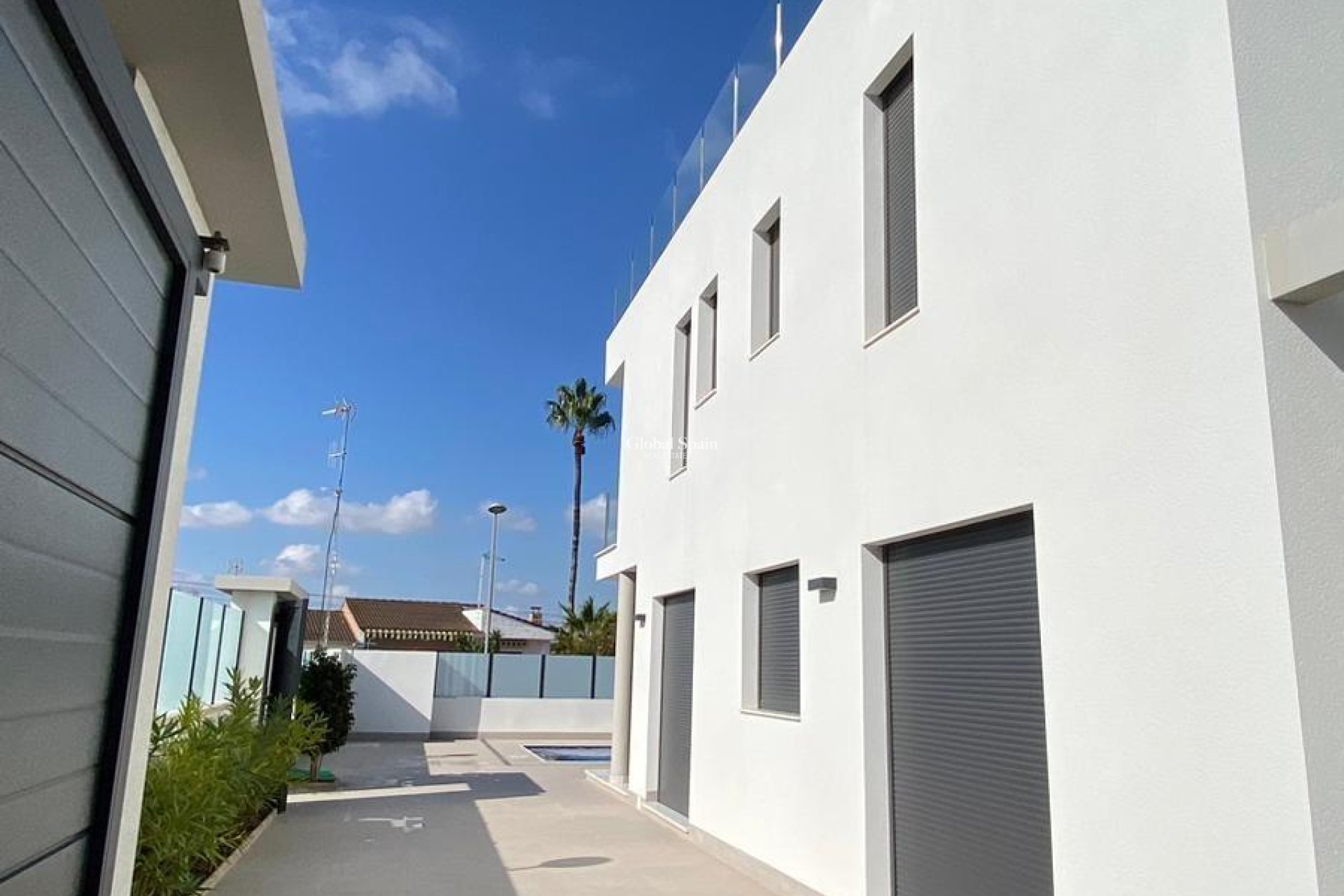 Revente - VILLA -
TORREVIEJA - LOS BALCONES - LOS ALTOS