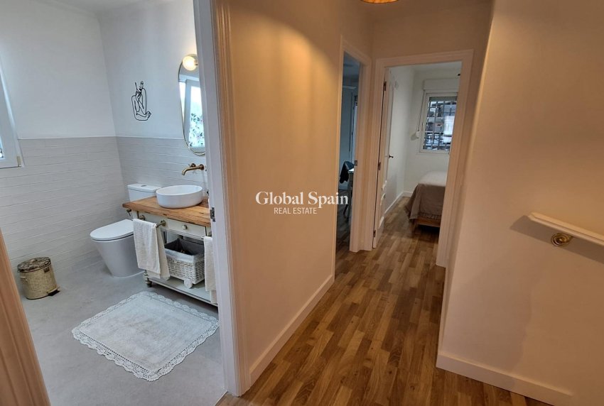 Revente - VILLA -
TORREVIEJA - LOS BALCONES - LOS ALTOS