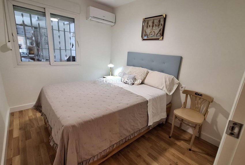 Revente - VILLA -
TORREVIEJA - LOS BALCONES - LOS ALTOS