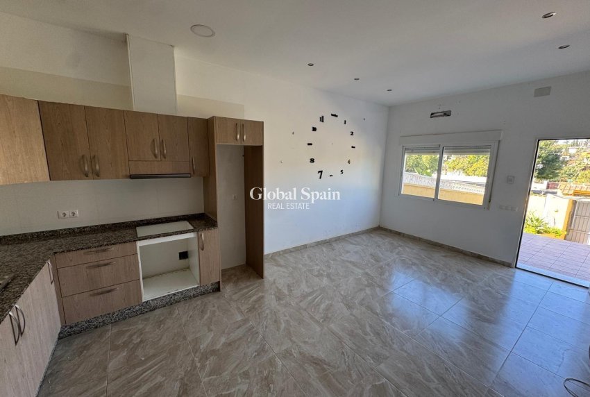 Revente - VILLA -
TORREVIEJA - LOS BALCONES - LOS ALTOS