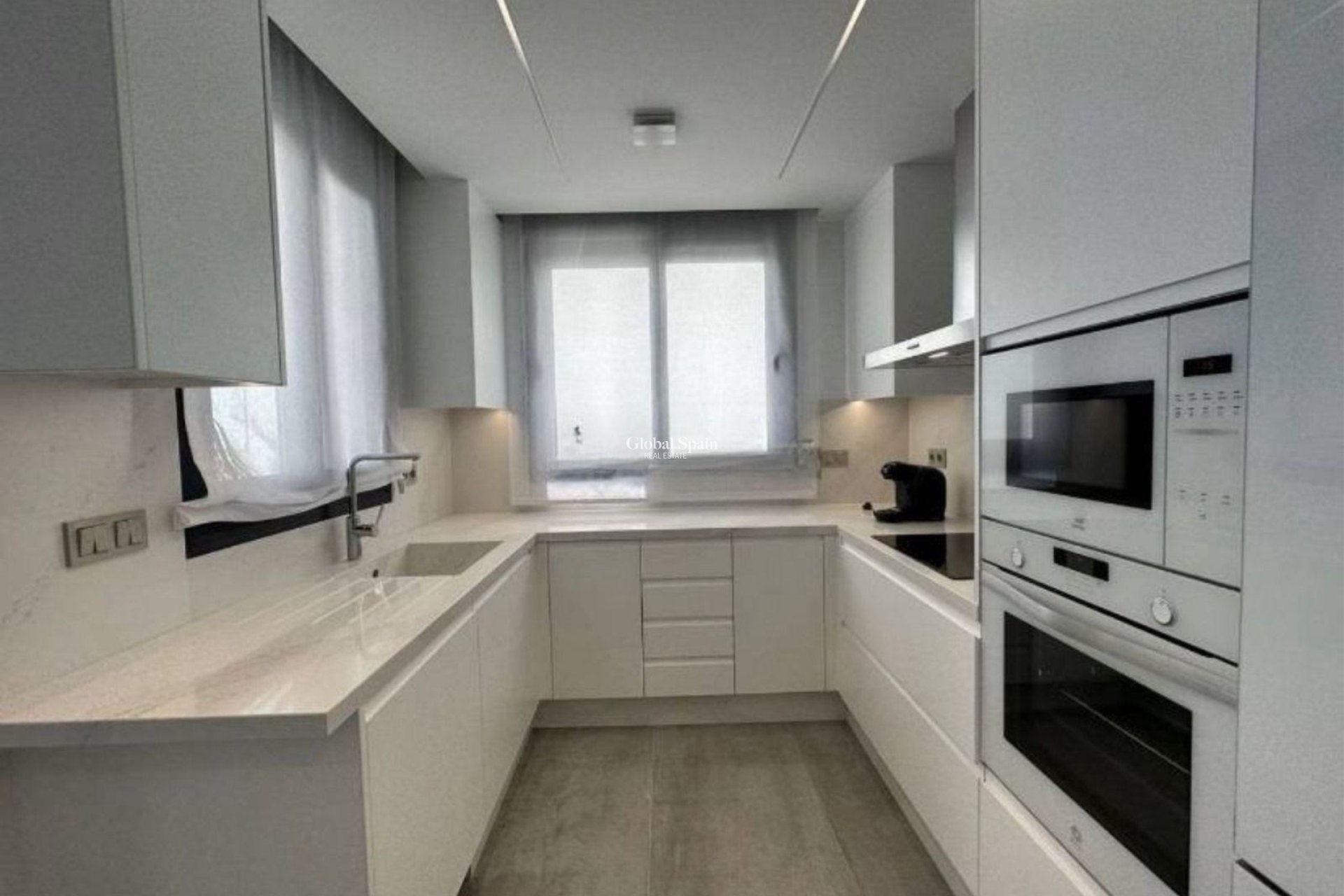 Revente - VILLA -
TORREVIEJA - LOS BALCONES - LOS ALTOS