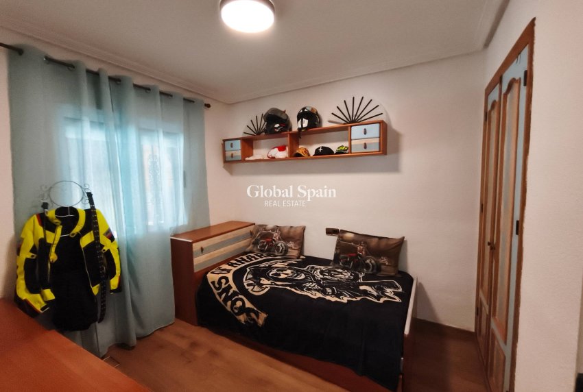 Revente - VILLA -
TORREVIEJA - LOS BALCONES - LOS ALTOS