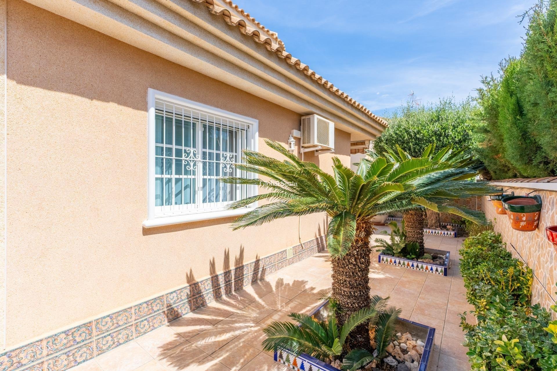 Revente - VILLA -
TORREVIEJA - LOS BALCONES - LOS ALTOS