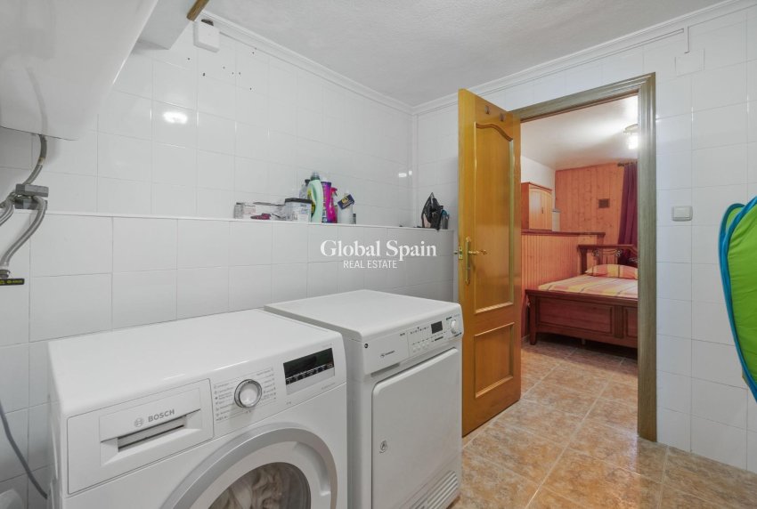 Revente - VILLA -
TORREVIEJA - LOS BALCONES - LOS ALTOS