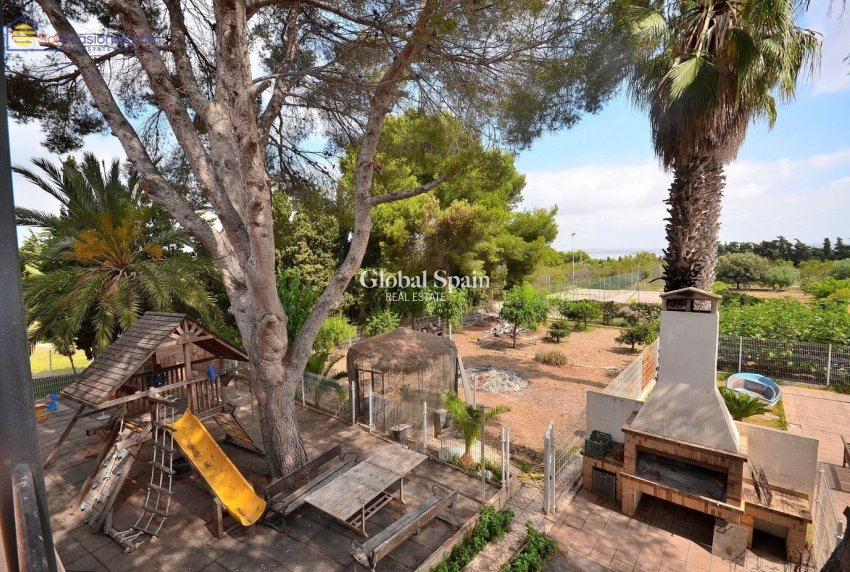Revente - VILLA -
TORREVIEJA - LOS BALCONES - LOS ALTOS