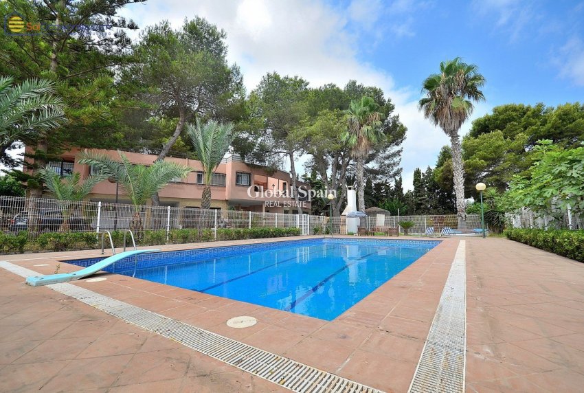 Revente - VILLA -
TORREVIEJA - LOS BALCONES - LOS ALTOS