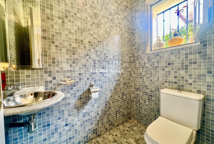 Revente - VILLA -
TORREVIEJA - LOS BALCONES - LOS ALTOS