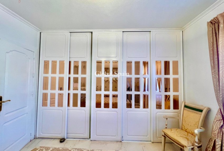 Revente - VILLA -
TORREVIEJA - LOS BALCONES - LOS ALTOS