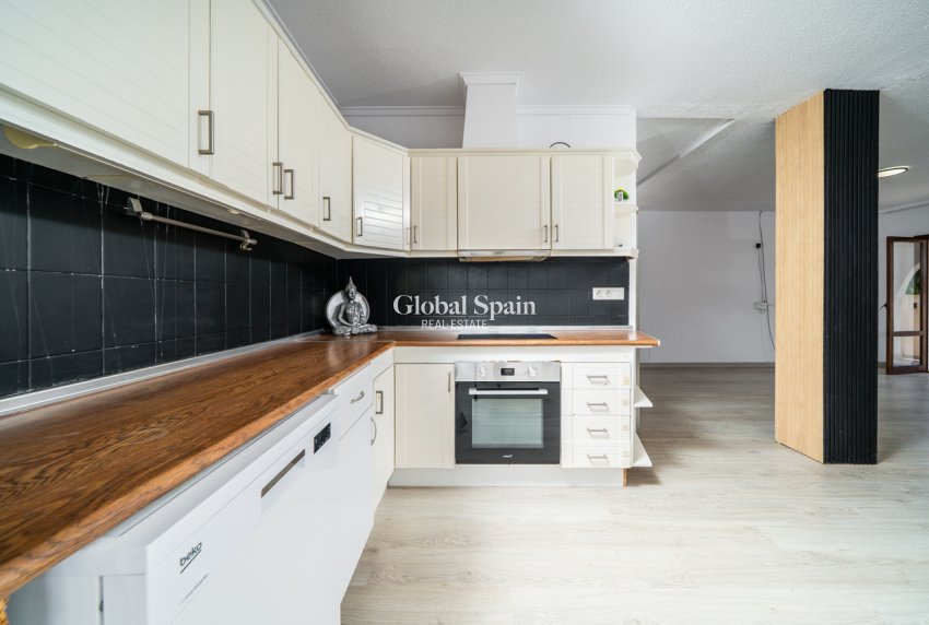Revente - VILLA -
TORREVIEJA - LOS BALCONES - LOS ALTOS