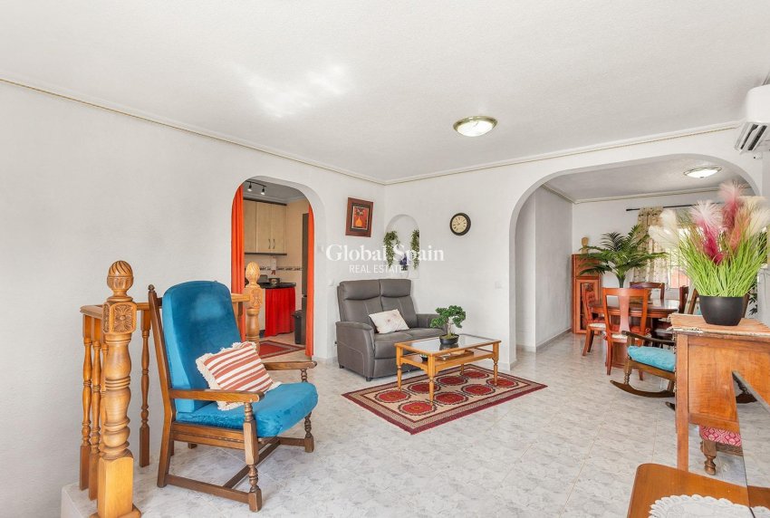Revente - VILLA -
TORREVIEJA - LOS BALCONES - LOS ALTOS